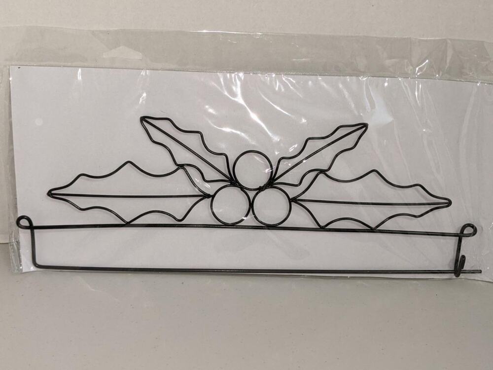 Herrschners Holly Decorative Hanger Christmas Banner Towel Cross Stitch -082027